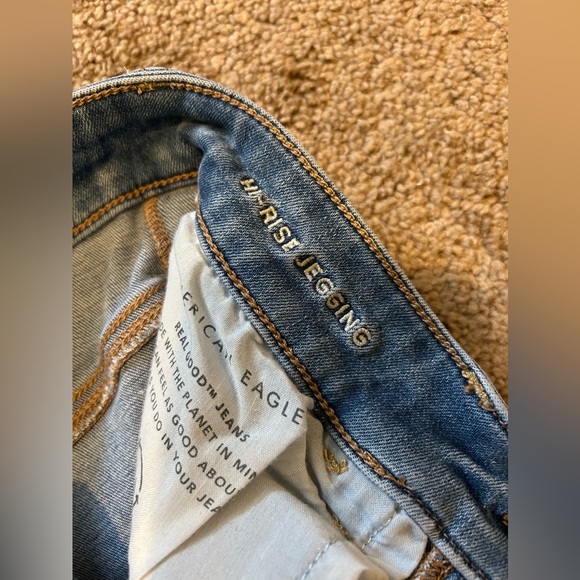 American Eagle Outfitters High Rise Jegging - Picture 4 of 5
